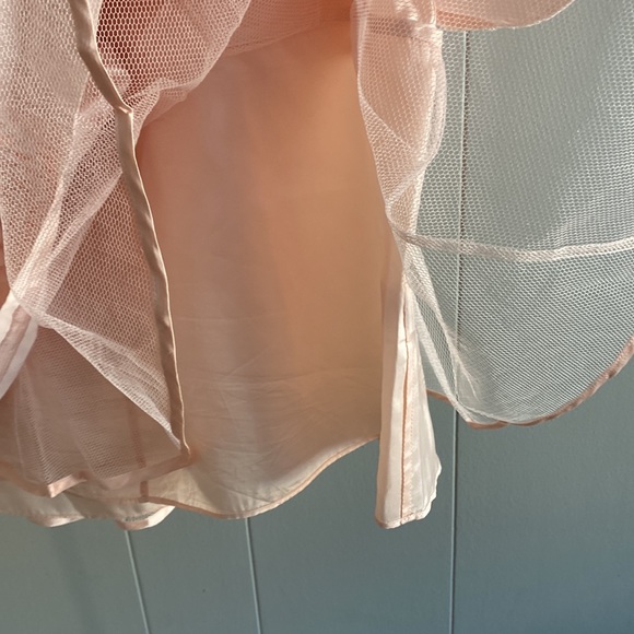 BCBG Max Azria Rosette Cocktail Dress in Blush size 12 - Picture 11 of 13